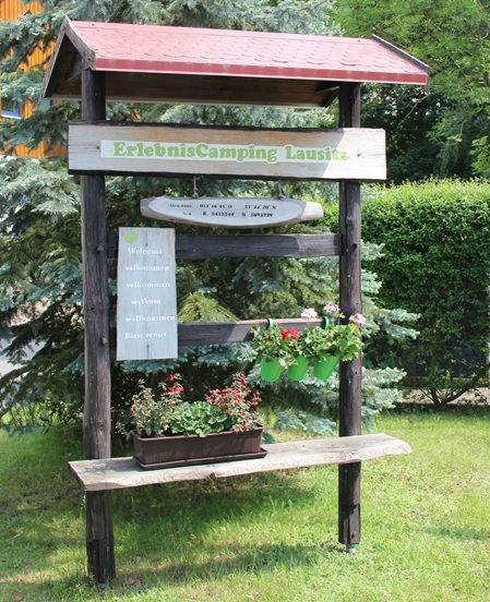 Infotafel auf dem Platz