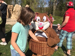 Ostern mit Eiermalen und Eiersuche